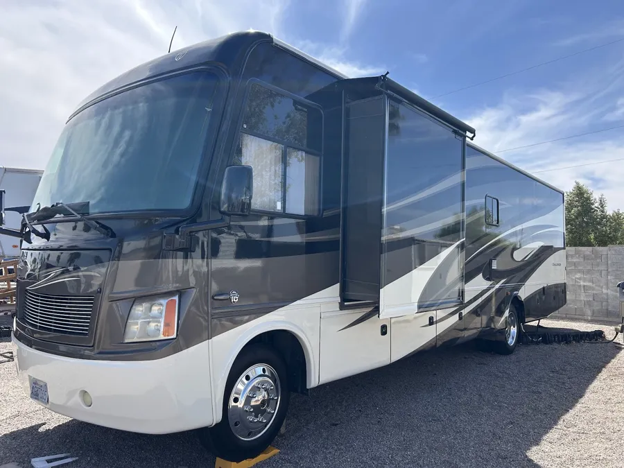Class A motorhome after a wash and wax
