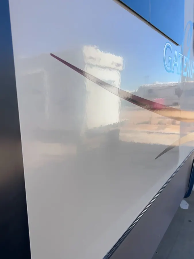 Polished gel coat reflecting like glass after oxidation removal